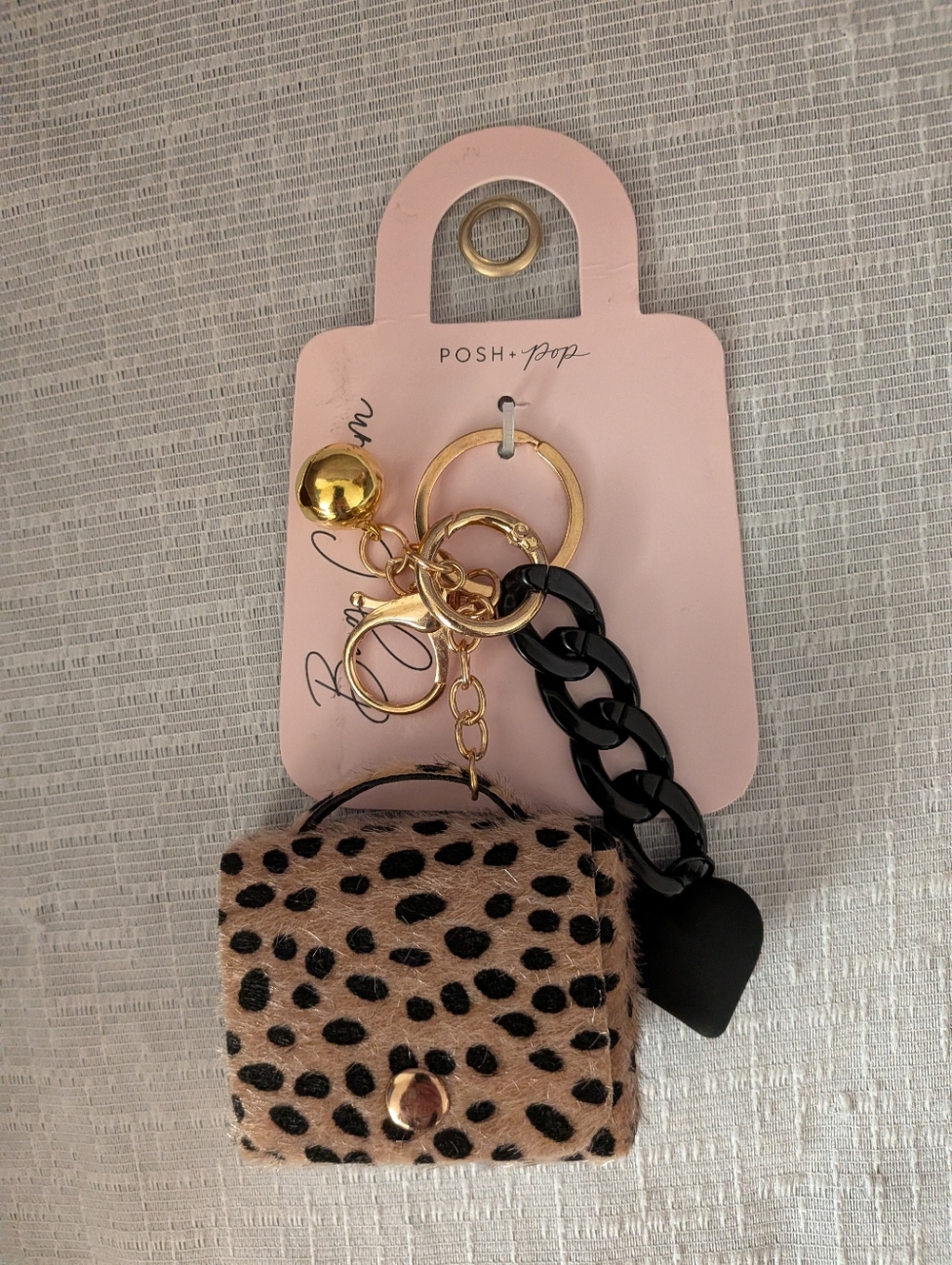 NWT Posh + Pop Cheetah Print Mini Bag Charm - Heart & Chain Keychain